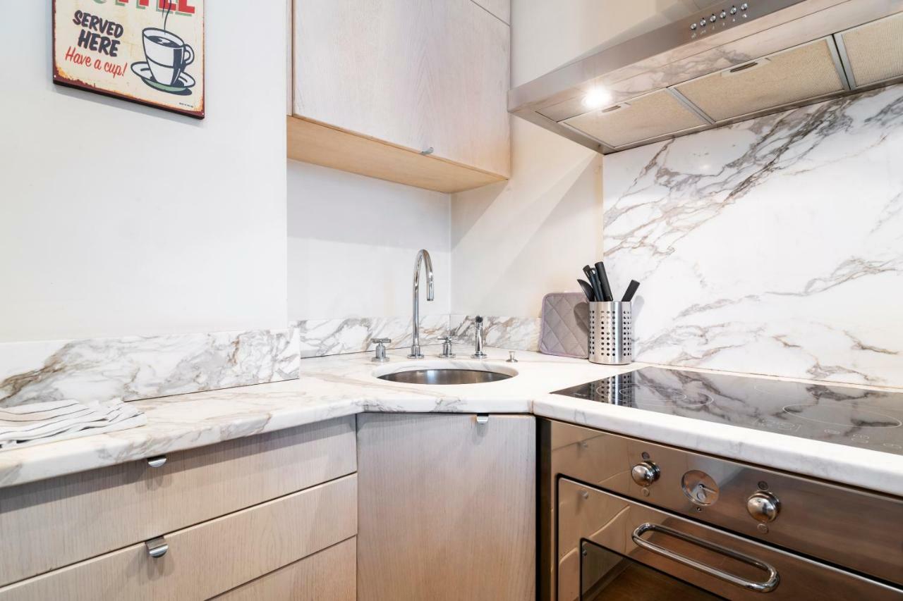 Santo Stefano Luxury Apartment มิลาน ภายนอก รูปภาพ