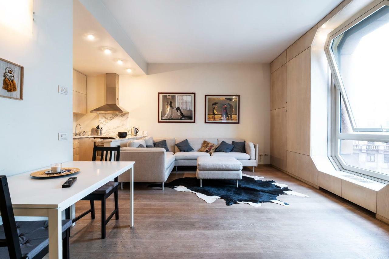 Santo Stefano Luxury Apartment มิลาน ภายนอก รูปภาพ