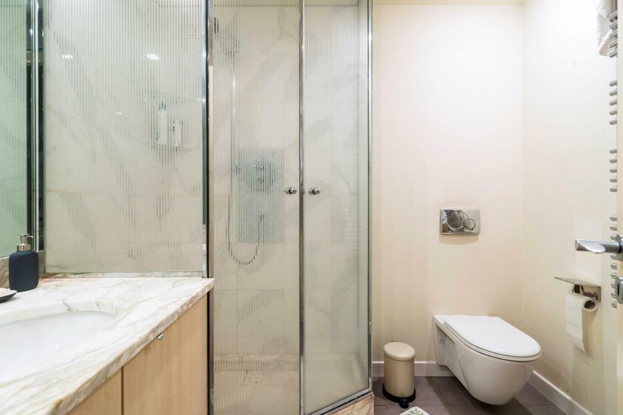 Santo Stefano Luxury Apartment มิลาน ภายนอก รูปภาพ