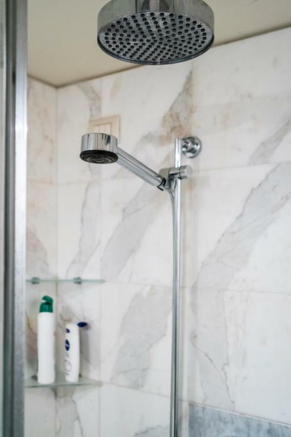 Santo Stefano Luxury Apartment มิลาน ภายนอก รูปภาพ